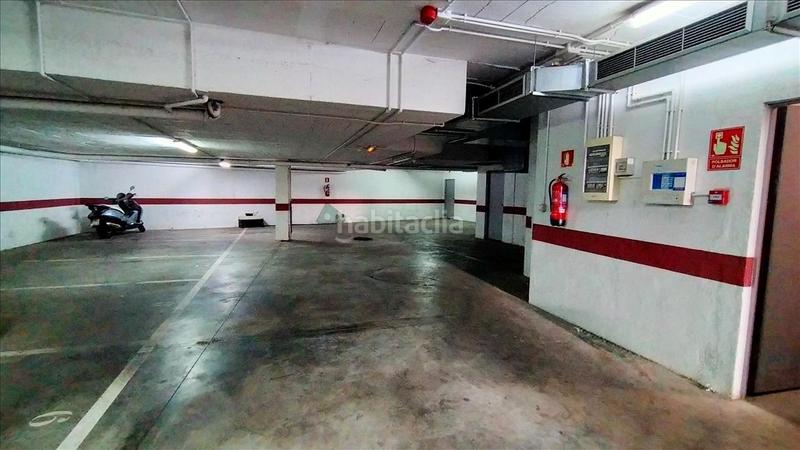 Foto eb512d1e-a856-42ff-8302-89aa1908f007. Aparcament cotxe a fitor a Centre Palafrugell