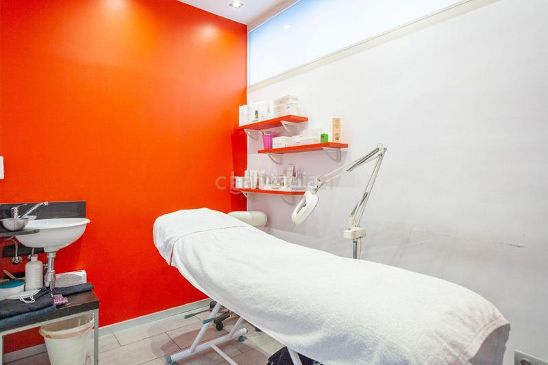 Foto a74ec4f5-ef62-4f23-b5cc-40449a774345. Traspaso local comercial en riu congost 5 traspaso de negocio en Lloreda en Badalona