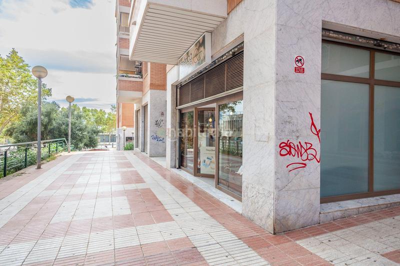 Foto 64e0056a-bcad-40e4-baf4-8ecebab6a108. Trapasso locale commerciale in riu congost 5 in Lloreda Badalona