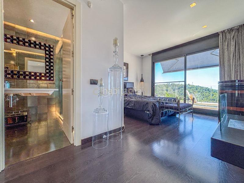 Foto 12ab035c-0c19-4bb9-a711-b2dfce836932. Casa en av. dels garrofers vivir el mediterráneo desde lo más alto quintmar en Sitges