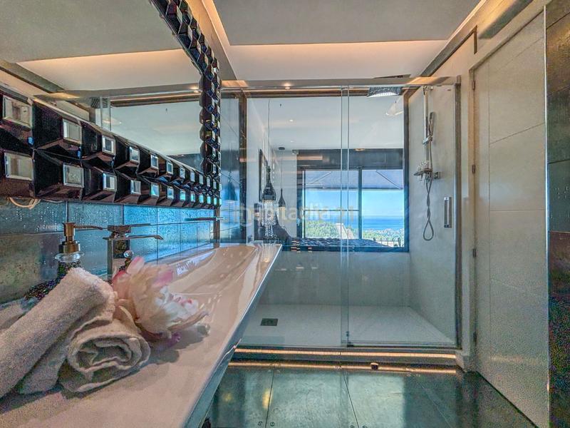 Foto 24e1f4a2-1448-465a-bd42-cf57307904ab. Casa en av. dels garrofers vivir el mediterráneo desde lo más alto quintmar en Sitges