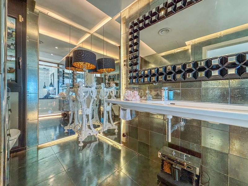 Foto 4ab99e7b-f23b-4206-8815-f033135f9074. Casa en av. dels garrofers vivir el mediterráneo desde lo más alto quintmar en Sitges