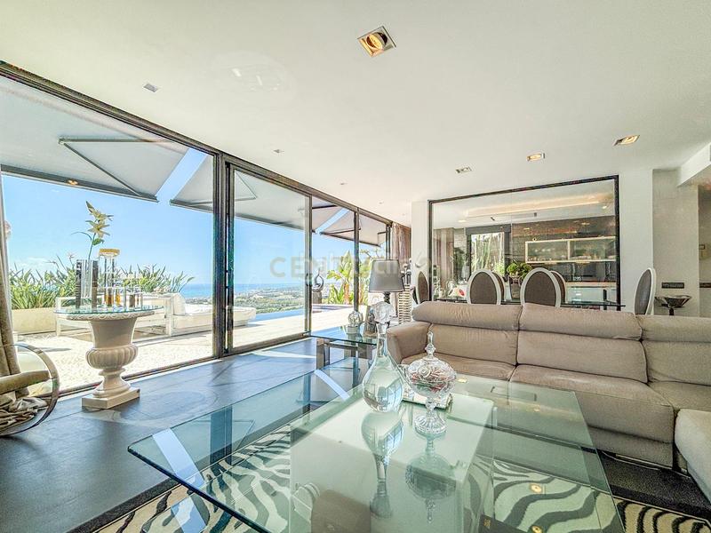 Foto 70bf36d2-3710-4d1e-813b-d9a5dbb9894b. Casa en av. dels garrofers vivir el mediterráneo desde lo más alto quintmar en Sitges
