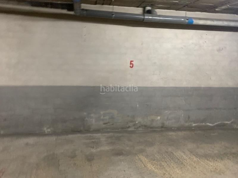 Foto b3eccef0-3b38-4d86-a9fd-85cd4a695ec9. Autoparkplatz in ferran puig d'en in La Devesa Girona