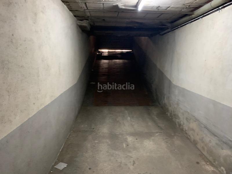 Foto e4418cf4-9333-453e-99b2-a8e2a246002e. Car parking in ferran puig d'en in La Devesa Girona