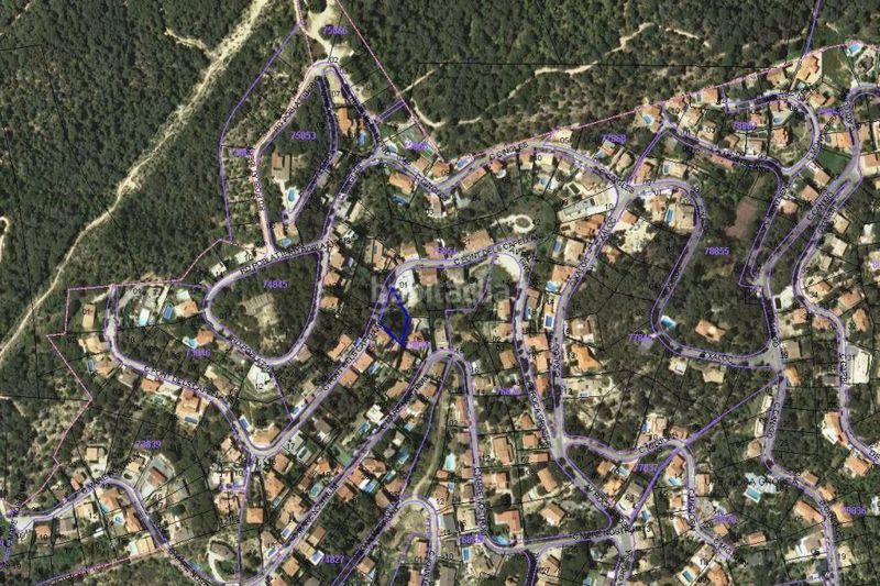 Foto 5a29c3a8-6a0f-4608-8945-ce7b5298c883. Terreno residencial en font dels capellans terreno en lloret en Lloret de Mar