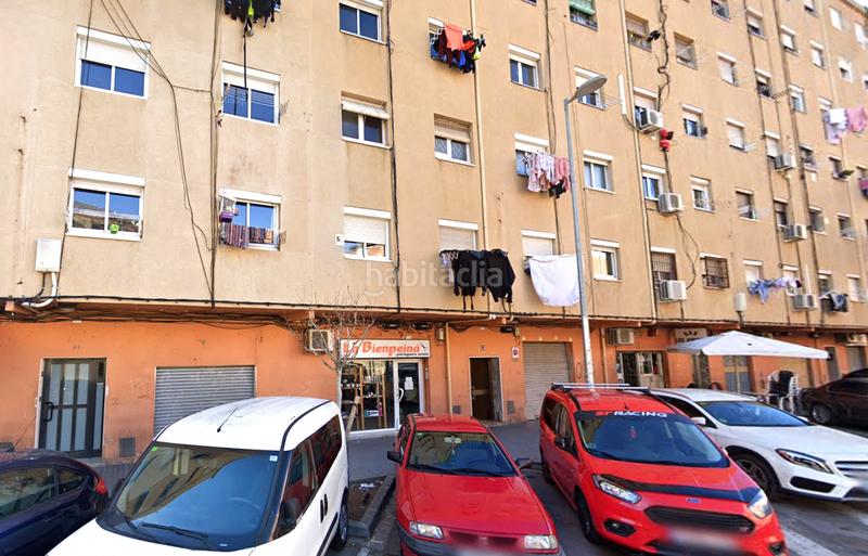 Foto 1bdd819b-2b69-471e-ac6d-5ad2d333e6ff. Apartamento en sagrada familia en Llefià Badalona