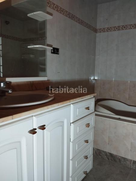 Foto c5d0420f-0920-42e1-b920-9b6b9b971f84. Casa a ample 274 a Sant Pere Nord Terrassa