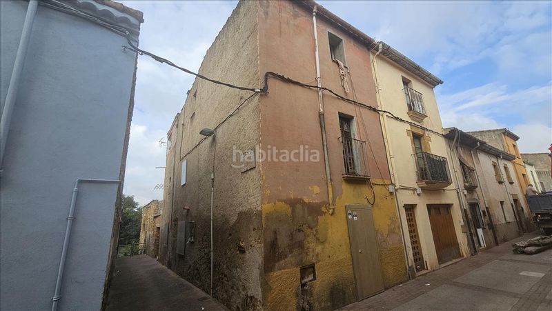 Foto f55946b4-8d6c-48f0-9c6e-40cd3b61f12e. Casa a cl del pedro a Bisbal d´Empordà (La)
