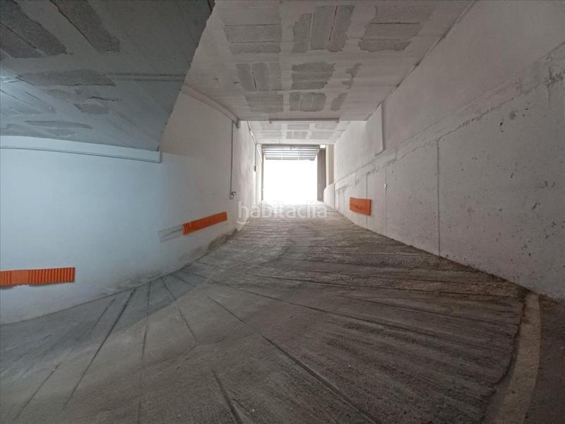 Foto 81ae74ca-8d81-4c33-959c-bd82dfce471e. Parking coche en cendrassos en Eixample-Horta Capallera Figueres