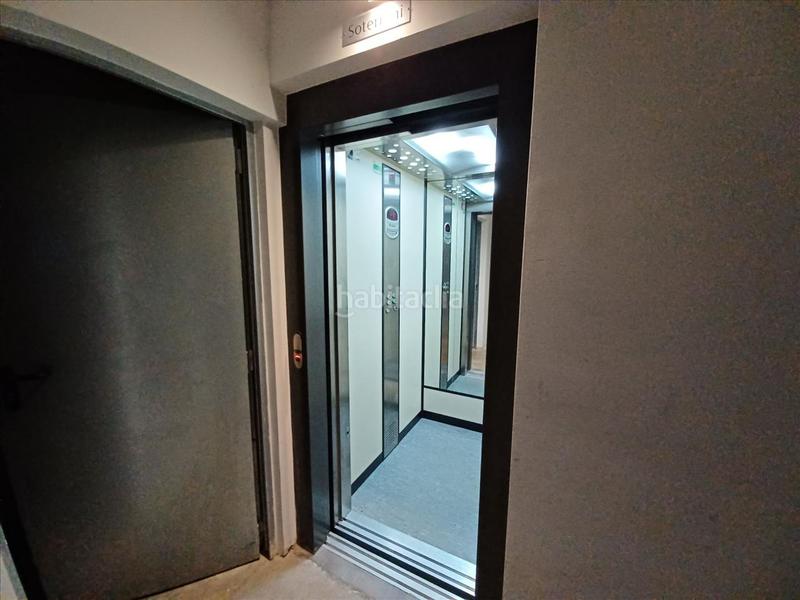 Foto e228527f-69cf-4fd9-ab6a-0995c48a40fe. Posto auto in cendrassos in Eixample-Horta Capallera Figueres