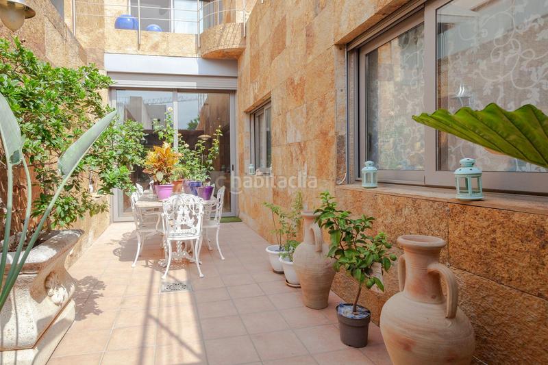 Foto 861710fd-d153-4238-a1df-7e94145b178b. Casa a Centre Mataró