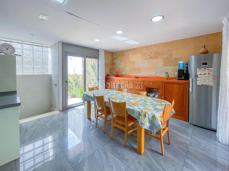 Foto b4cee88a-b2cf-4473-870c-ae68f1449c6f. Casa a Centre Mataró