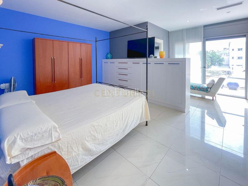 Foto f408cc94-9047-4258-be8a-e54d8d1a7607. Casa a Centre Mataró