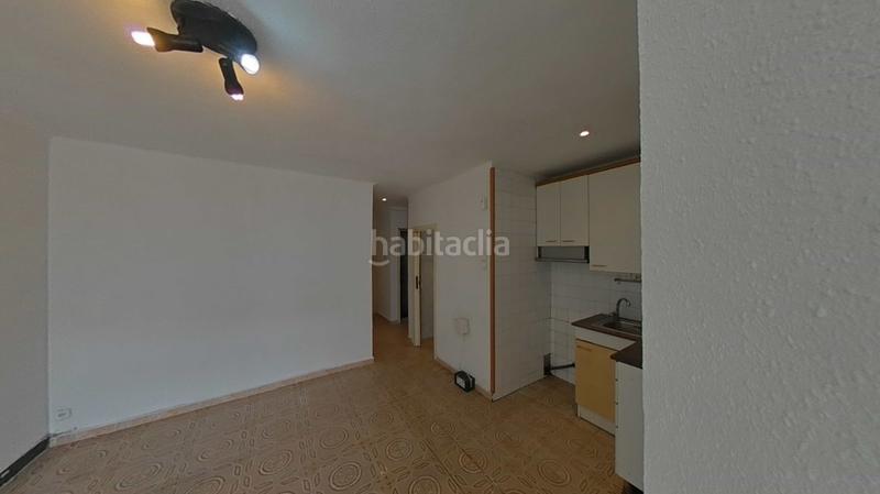 Foto 4fc065b8-19b1-4646-aeb6-b6f9a8859208. Apartament a santa coloma a Llefià Badalona
