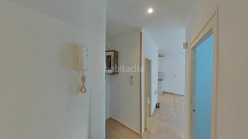 Foto aa3ba0a5-f0f1-477e-b7e4-af01029cbf20. Apartament a santa coloma a Llefià Badalona