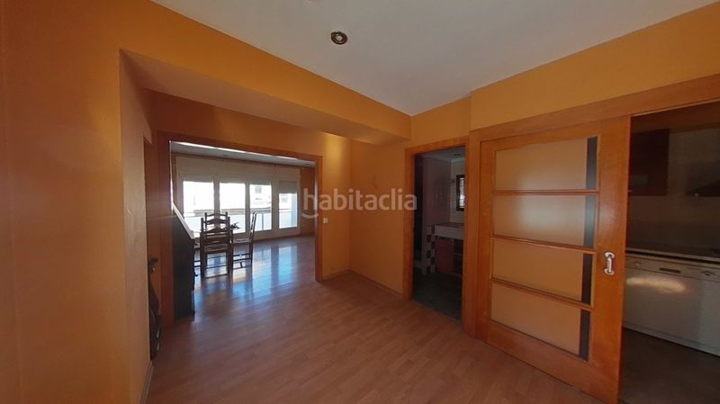 Foto 034cc6d0-0602-43e4-a2e8-b965c58a5200. Casa a calle roure a Olot