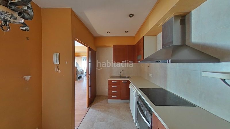 Foto 25404172-cdca-40a4-8f9a-3eae369441aa. Casa a calle roure a Olot