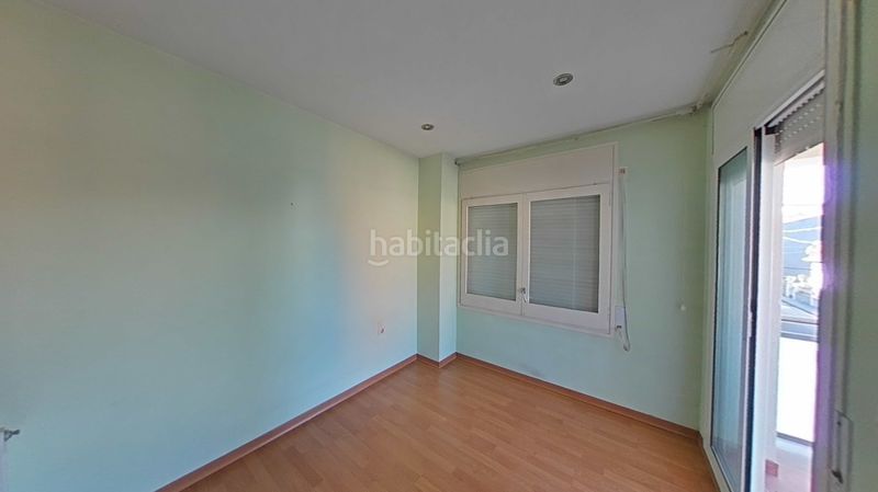 Foto 37b8fced-b0b7-42db-8780-d6e3fa1495a4. Casa a calle roure a Olot