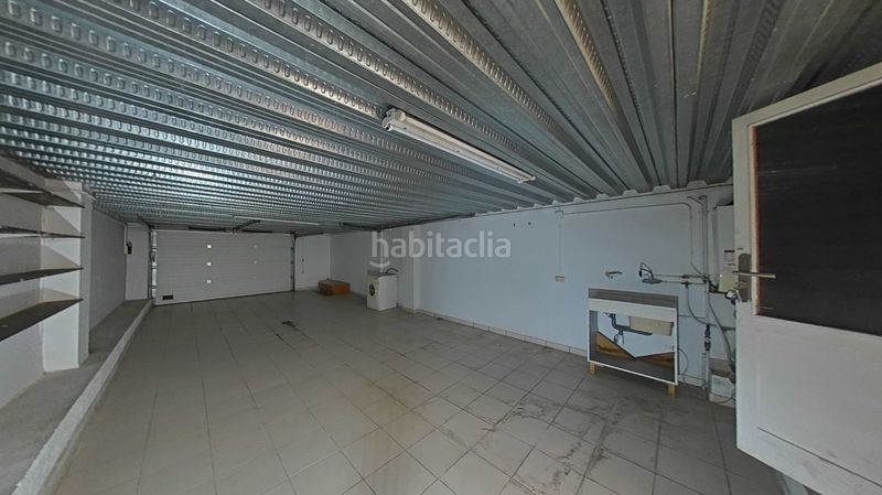 Foto 443b8d54-63f7-4879-a7f1-c525efb26dab. Casa a calle roure a Olot