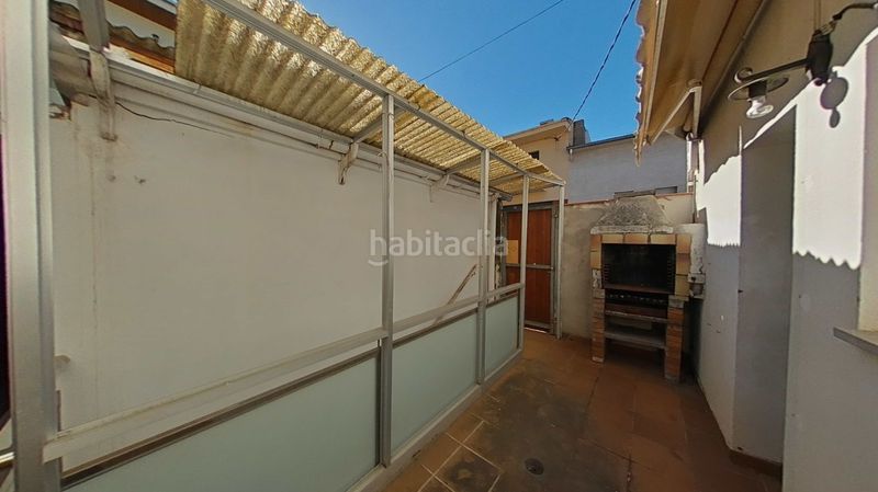 Foto 675536ea-df03-431f-b593-b485b015d051. Casa a calle roure a Olot