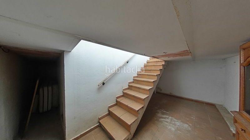 Foto 71528a8a-080b-46bd-921e-e603279cd618. Casa a calle roure a Olot