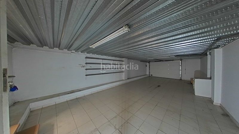 Foto 88debe27-1f91-4277-9a25-efe48f04567b. Casa a calle roure a Olot