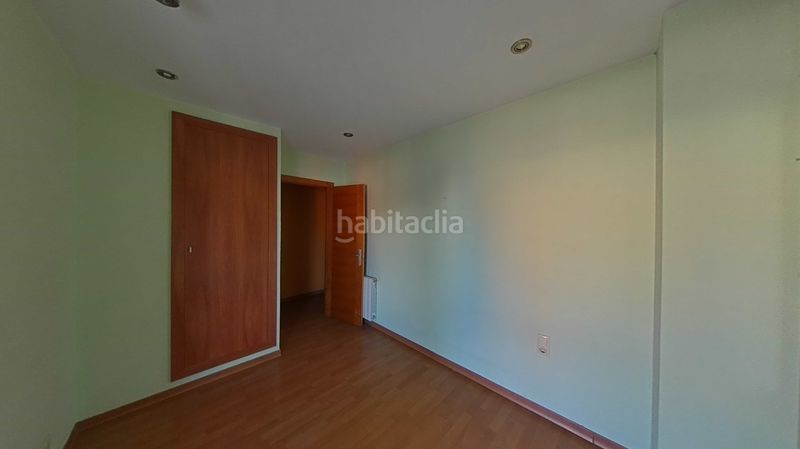 Foto 8f6518dd-58d0-4382-bc06-417ec2b446db. Casa a calle roure a Olot