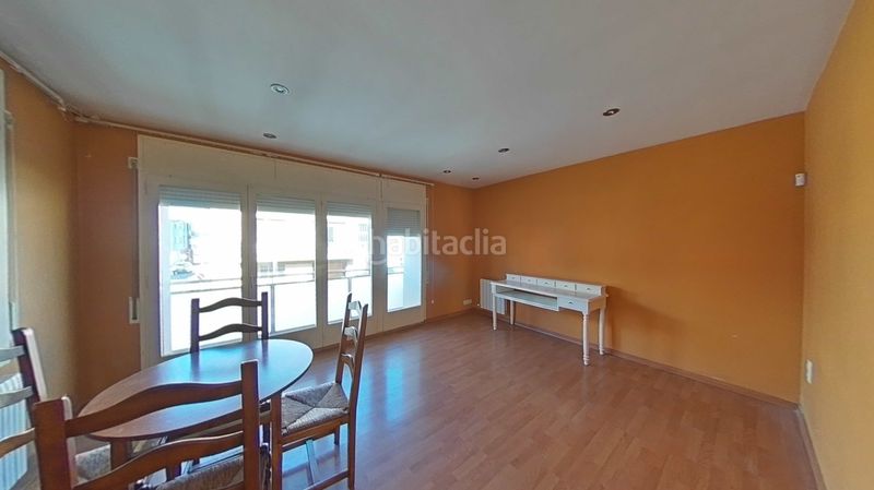 Foto 9c344a77-fdc5-4f1c-96fb-abd749d7a9ee. Casa a calle roure a Olot