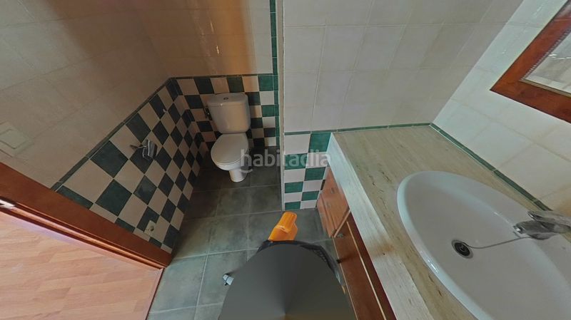 Foto b07e632c-bca8-4c08-8acc-6ce2ddb4bf86. Casa a calle roure a Olot