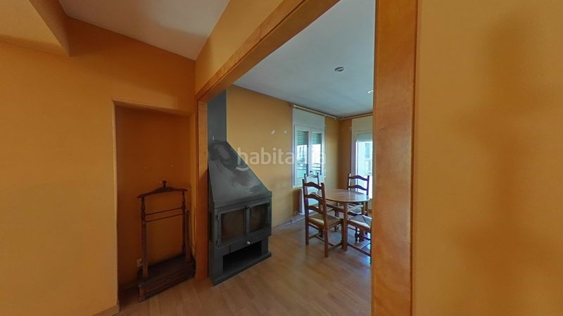Foto cb2b8b5a-7d45-4854-b83e-9bab89224209. Casa a calle roure a Olot