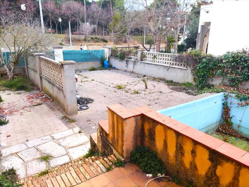 Foto 2d5a22b8-b8d3-43e8-877d-d3c45d40d805. Casa amb piscina a Poble Nou-Olivar Gran Figueres