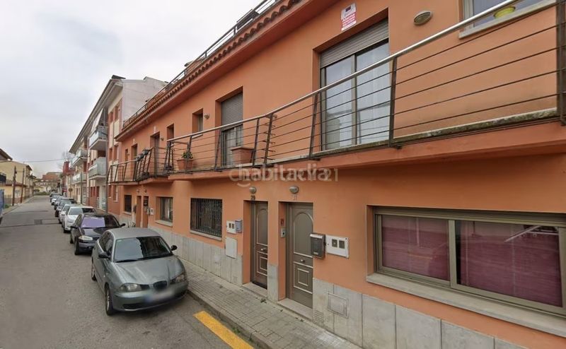 Foto 8d088a33-3758-4c48-8a82-b40b081bfbbf. Casa adossada a Centre Vidreres