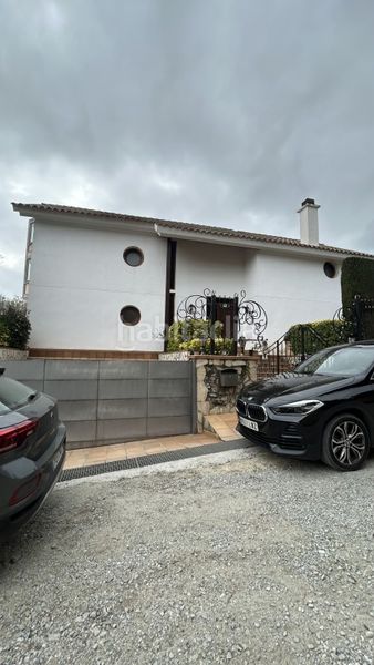 Foto f3c9723d-9a97-48cb-a089-37836f5c79f8. Haus in lluis bonet i gari in Nucli Urbà Argentona