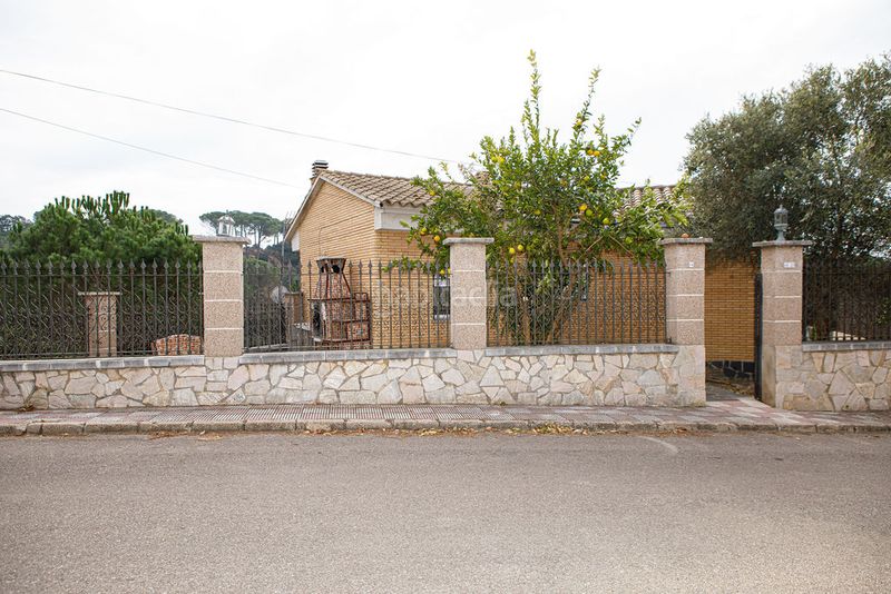 Foto 5276ec1e-51b6-4fd8-8917-9024e9fe3851. Casa a garrofer a Aiguaviva Parc Vidreres