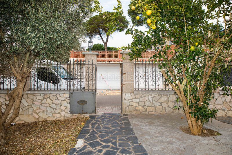 Foto a61b8335-9372-4eb3-abe4-3094898cb559. Casa a garrofer a Aiguaviva Parc Vidreres