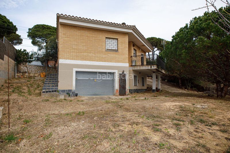Foto f285e948-ccce-4dbe-b72a-693fb185d0a1. Casa a garrofer a Aiguaviva Parc Vidreres