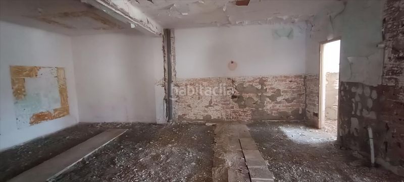 Foto 541c35c3-8f59-4da0-9a53-04fa8be99224. Edifici a ramon y cajal a Sant Pere Tordera
