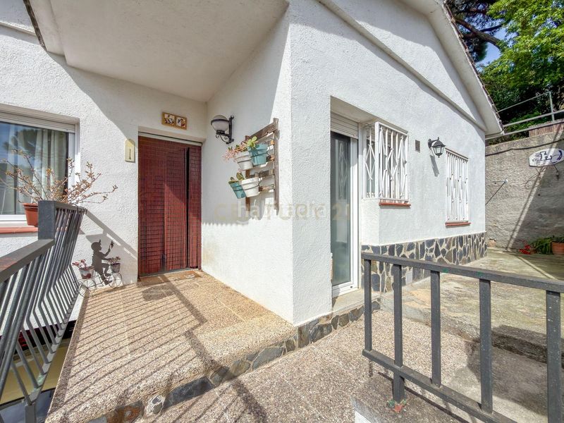 Foto 4ddaf063-c1fe-409b-9af4-eb1892117849. Casa amb aparcament piscina a Can Massuet del Far Dosrius