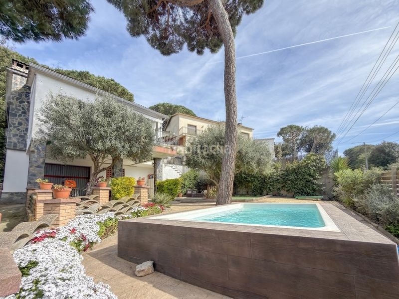 Foto baeb6c80-9ff8-4d4d-97d0-e73de848e89a. Casa amb aparcament piscina a Can Massuet del Far Dosrius