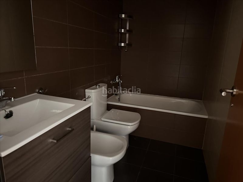 Foto 410c00a2-6553-4817-bbe3-47ab20133764. Casa amb aparcament a Vilajuïga