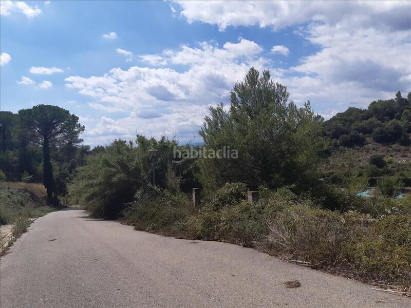 Foto 9a4b0e0d-6960-4b40-b376-ec2c7939789d. Terreny residencial a 52 a Sant Julià de Ramis