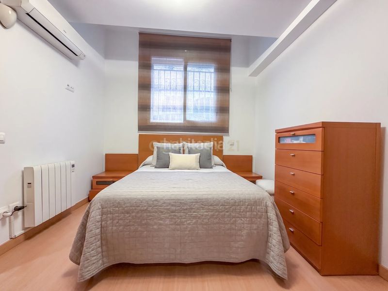 Foto c88fed8d-a4aa-49cd-9460-ac8d7a5fd38c. Casa adossada a Sant Crist Badalona