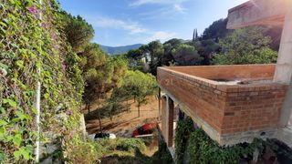 Haus in Urbanitzacions. Excelente oportunidad para construir la casa de sus sueños en un