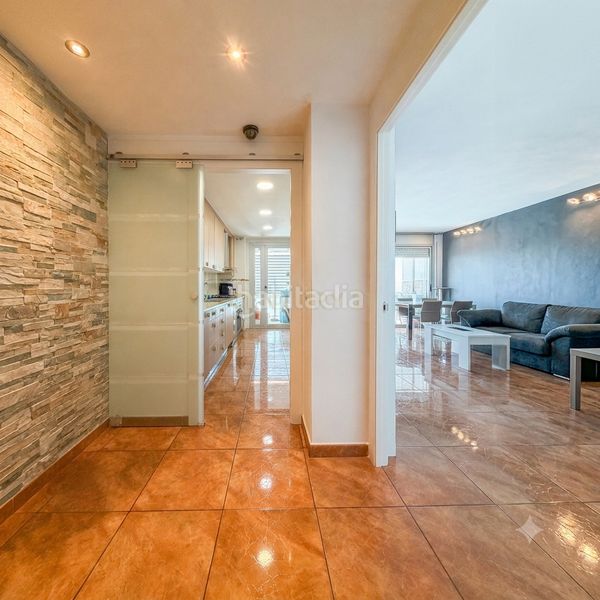 Foto 3277ee93-377d-4dcf-86c4-aebce40bdc87. Apartament a Montgat