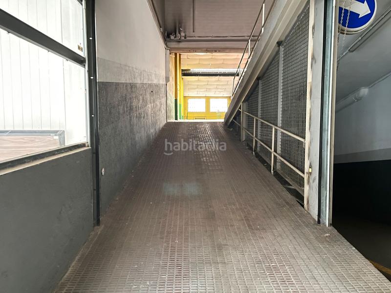 Foto e4d960f9-97a3-4f10-ab39-7d38b69d7936. Locale commerciale in Torelló