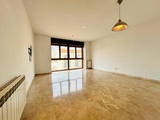 Appartement à Remei-La Guixa. Oportunitat a vic – pis lluminós amb aparcament