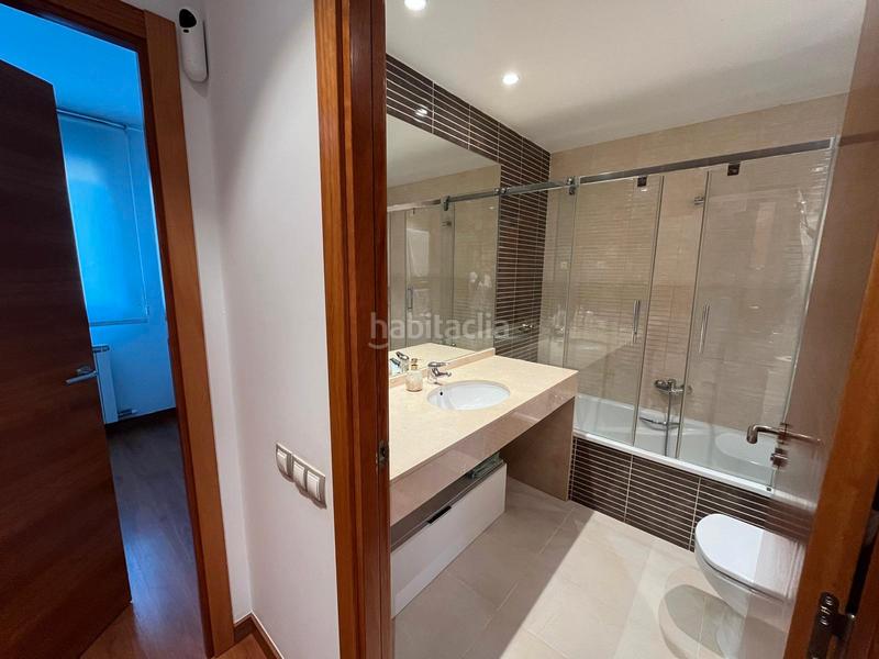 Foto 622c843c-3d8d-47c1-b399-a7ba6aab5e11. Casa a schiera con parcheggio in Estadi-Santa Anna Vic