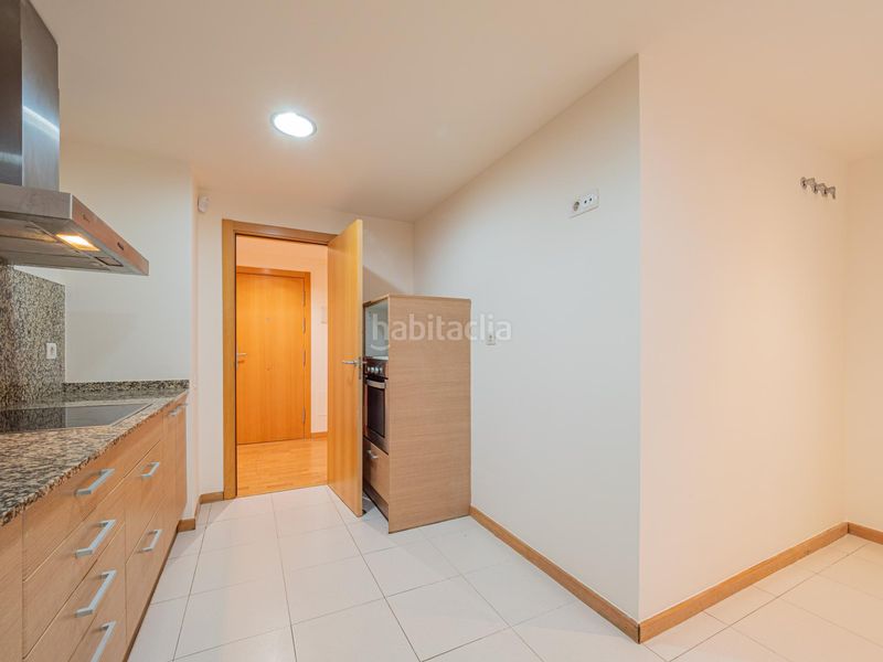 Foto df032a54-1a14-4017-8ba7-de35a5b318f4. Pis amb aparcament a Estadi-Santa Anna Vic