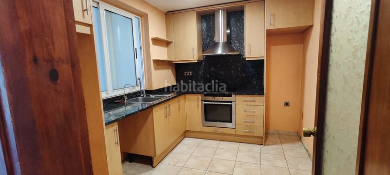 Foto 3f372dd8-812c-4285-baa3-6a4665ccf3a7. Casa a Sant Hipòlit de Voltregà